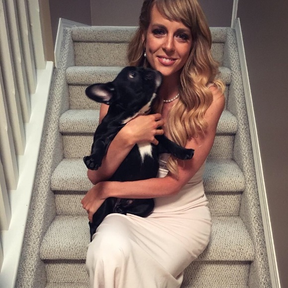 Meet your Posher, Vanessa - Picture 1 of 13